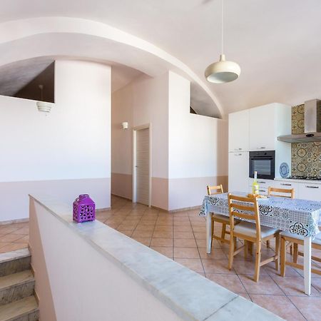 Apartamento Tizzano House - La Marina Procida Exterior foto